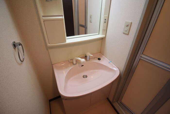 七道駅前マンションの物件内観写真