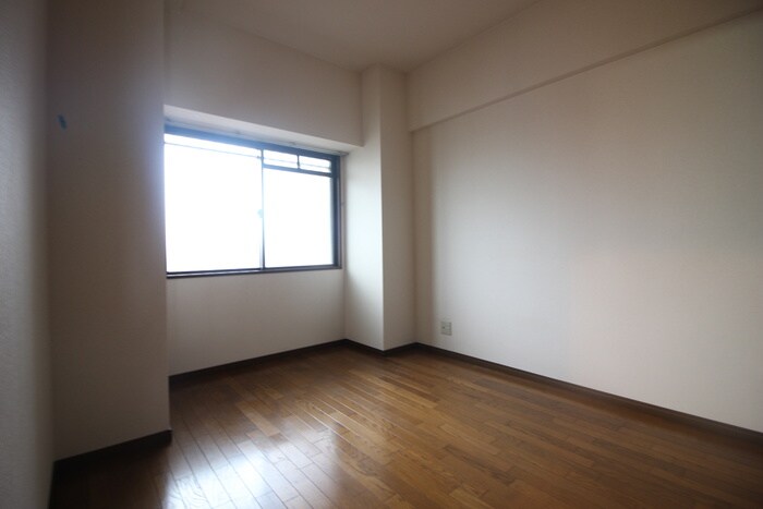 七道駅前マンションの物件内観写真