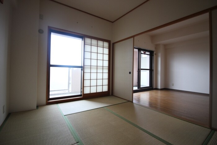 七道駅前マンションの物件内観写真