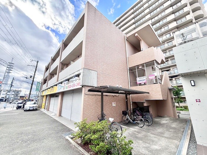 グリュックビルディングの物件外観写真