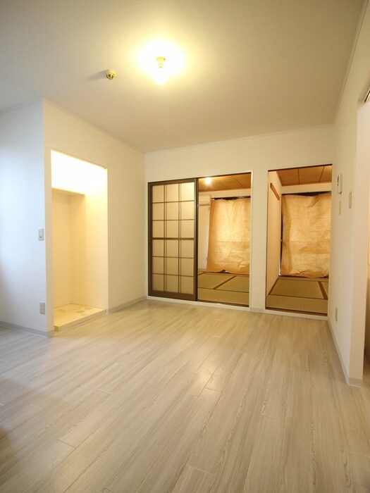 サントス泉ヶ丘の物件内観写真