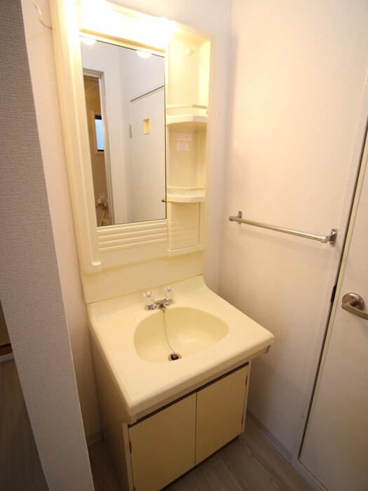 サントス泉ヶ丘の物件内観写真