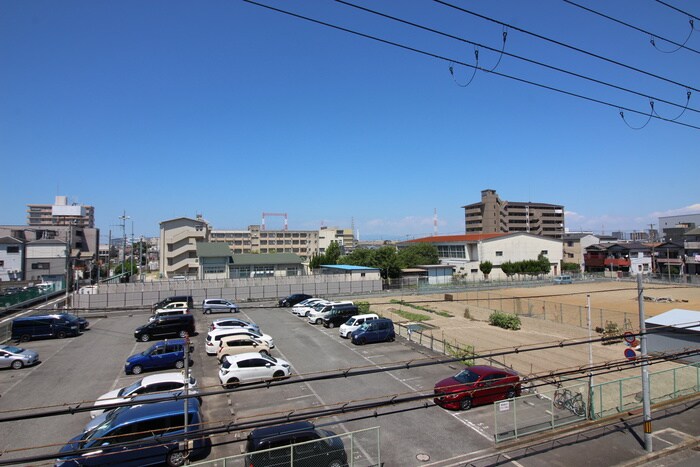 アルティエ－レ　セラＡ棟の物件内観写真