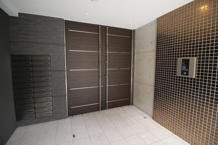 Perfect Life京橋駅前の物件外観写真