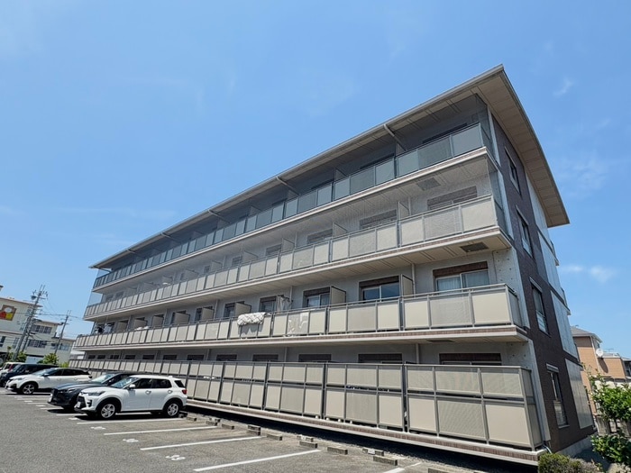 ジュネス藤の物件外観写真