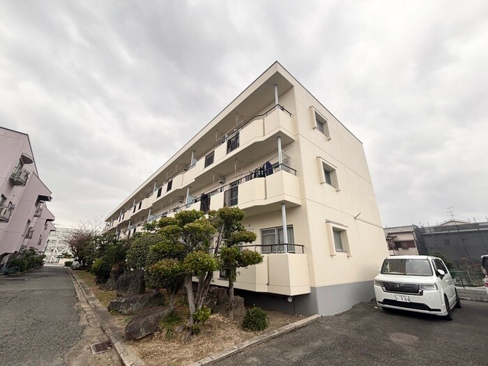 メゾンティックⅡの物件外観写真