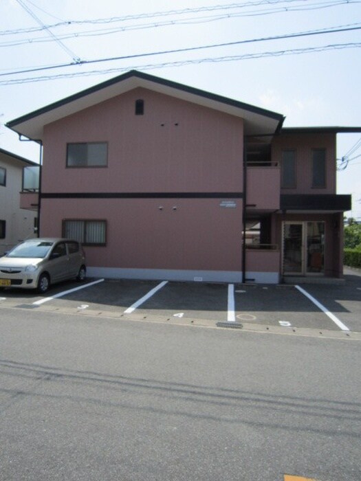 メゾン・ピサンリの物件外観写真