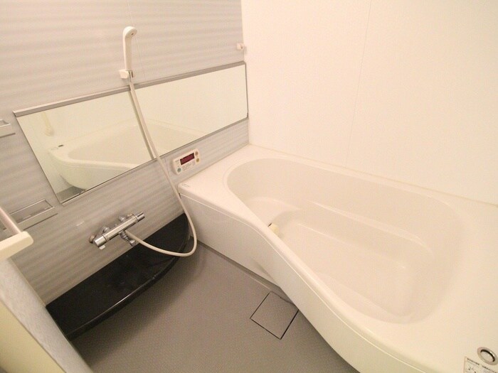 リバ－プレイス中山手の物件内観写真