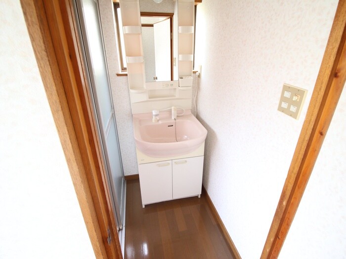 一乗寺馬場町貸家の物件内観写真