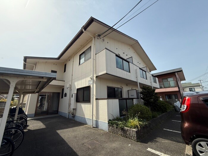 メゾン・エンジュの物件外観写真