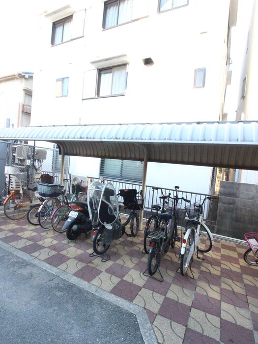 三晃アスク大久保の物件外観写真