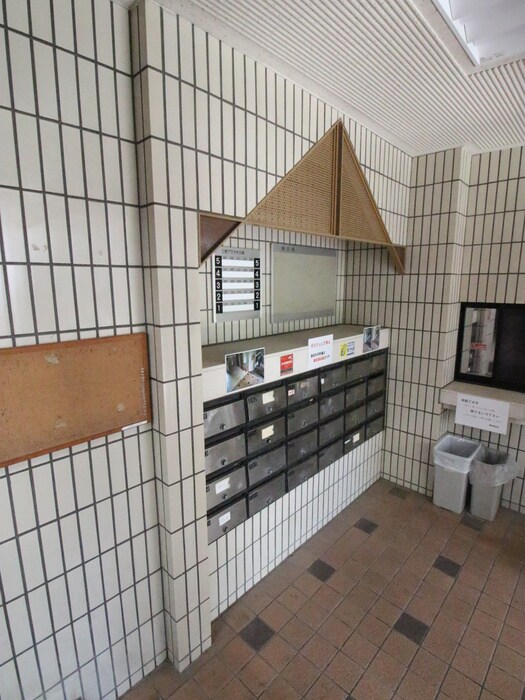 三晃アスク大久保の物件外観写真