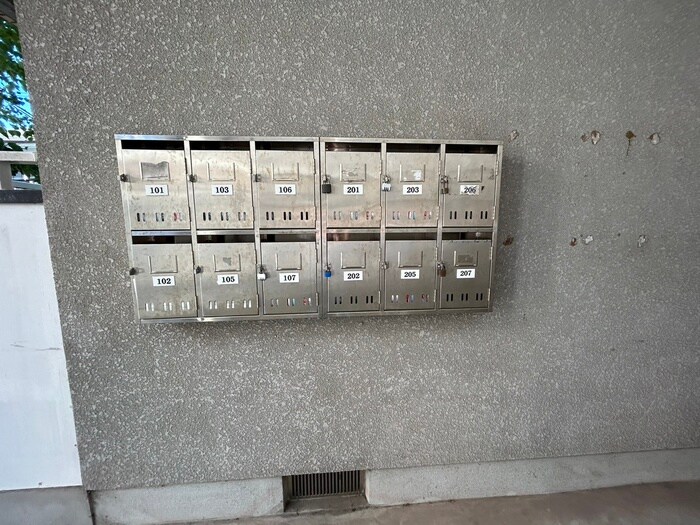 ラックコウベの物件外観写真