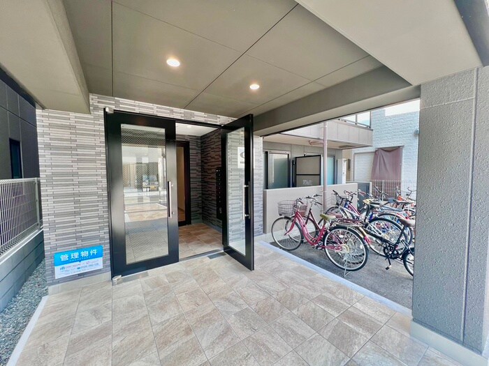 イープレイス武庫之荘の物件外観写真