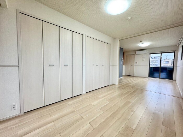 スペチアーレ　クアットロの物件内観写真