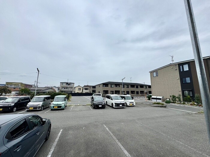 スペチアーレ　クアットロの物件内観写真