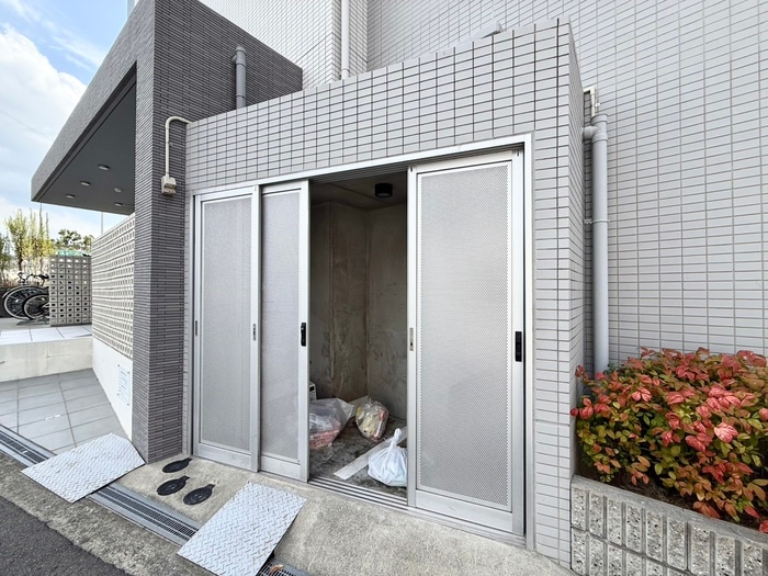 プラムコートの物件外観写真