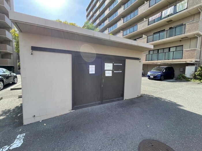 パセオ清荒神2番館の物件外観写真