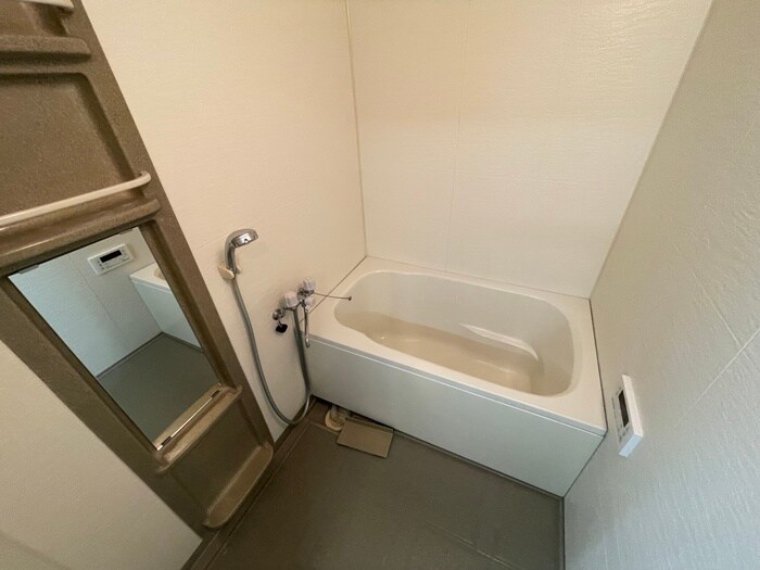 パセオ清荒神2番館の物件内観写真