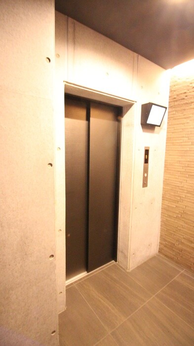 アール大阪グランデ(504)の物件外観写真