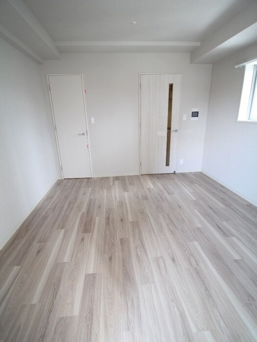 コンフォリア江坂広芝町の物件内観写真