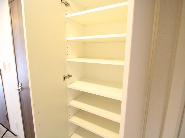 コンフォリア江坂広芝町の物件内観写真