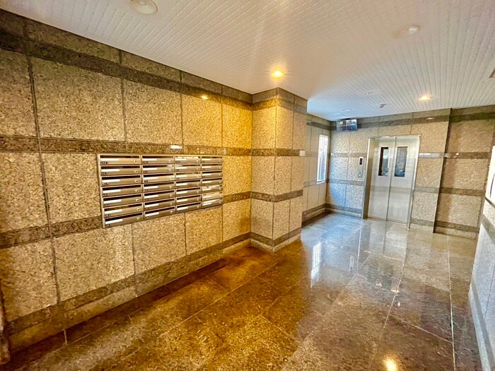 aROOM　光町の物件外観写真