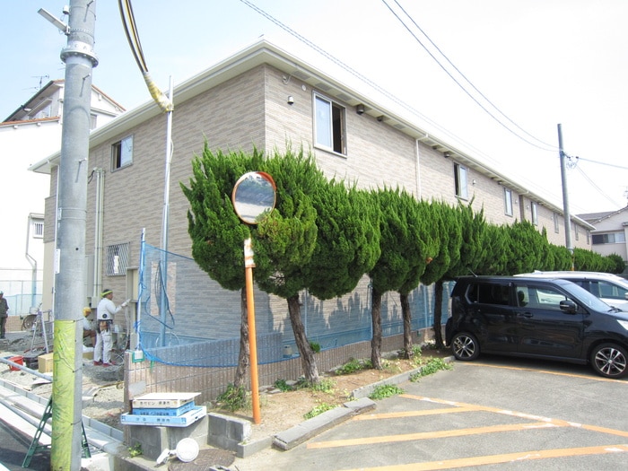 ジョイフルの物件外観写真