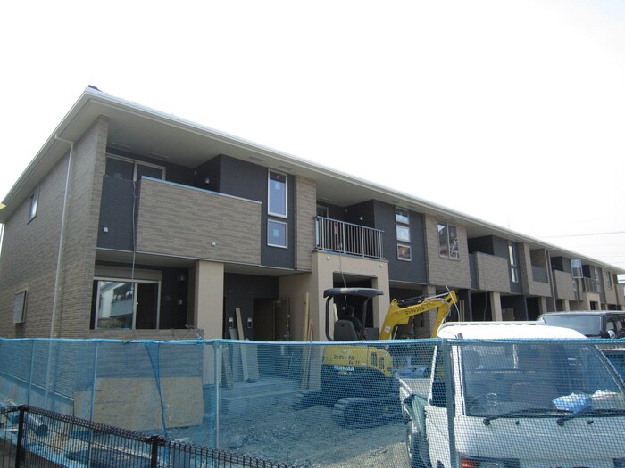 ジョイフルの物件外観写真