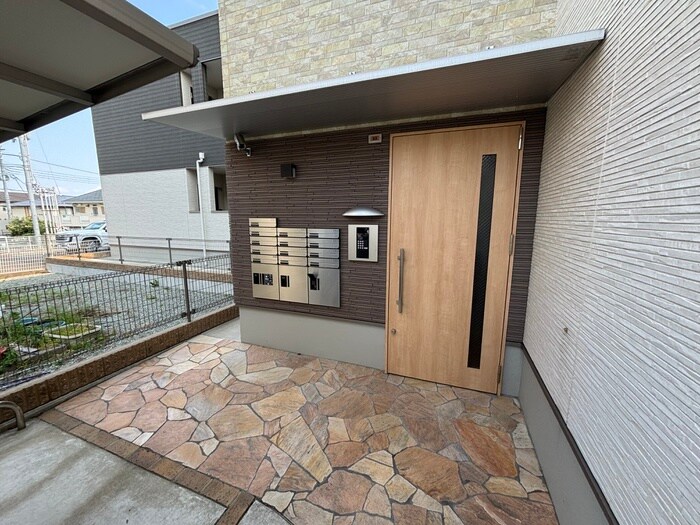 フジパレス伊孑志の物件外観写真