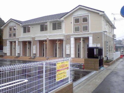 アイリスプレイスの物件外観写真