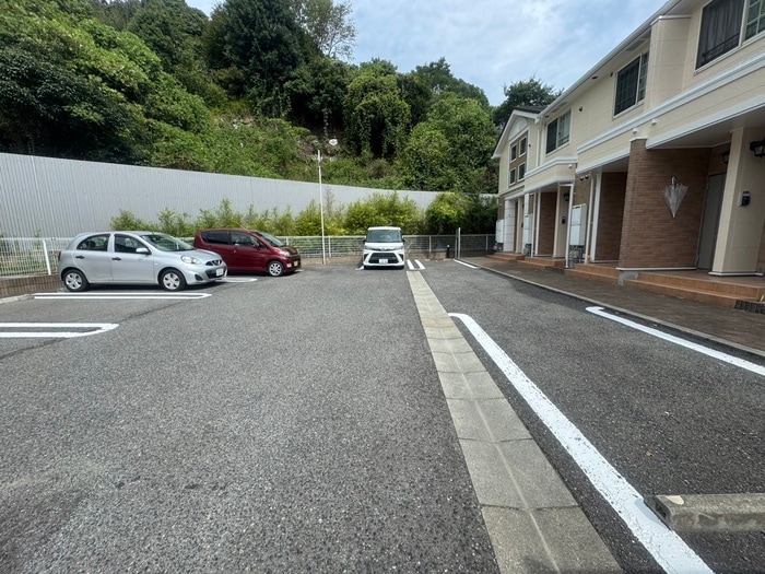 アイリスプレイスの物件外観写真