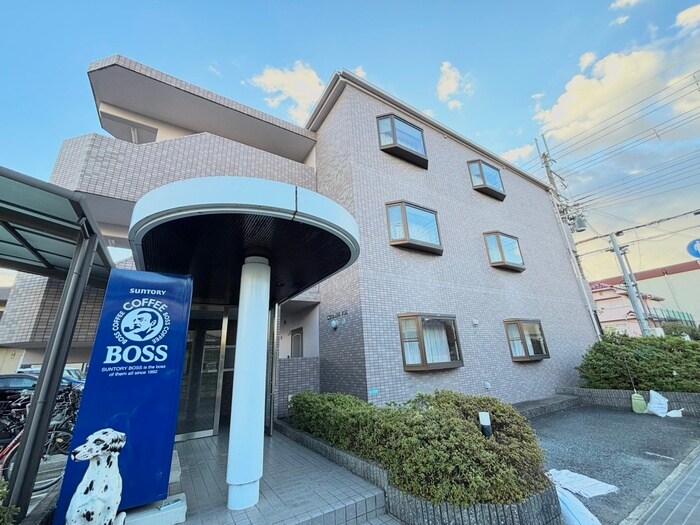 エクセレンス大越の物件外観写真