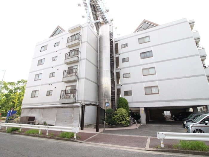 久富マンションの物件外観写真