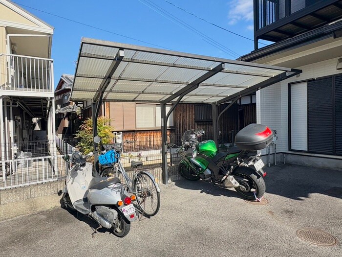 テラスハウスサンの物件外観写真