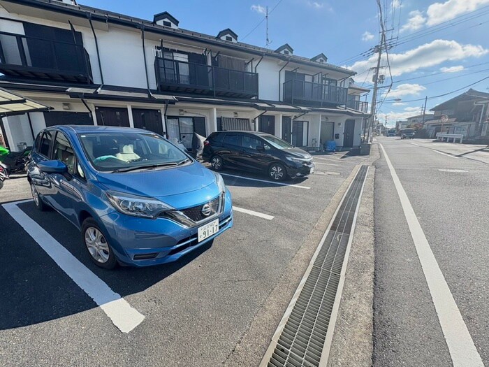 テラスハウスサンの物件外観写真