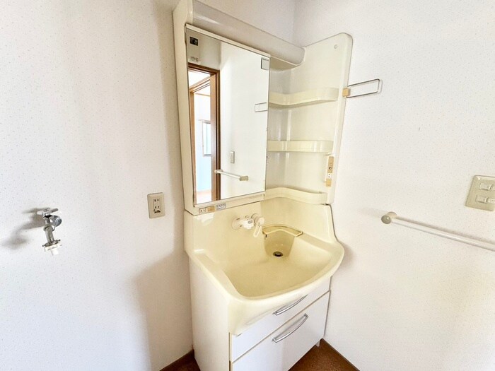 テラスハウスサンの物件内観写真