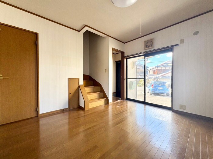 テラスハウスサンの物件内観写真