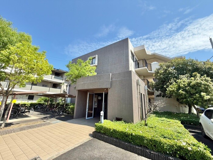 レジデンス碩の物件外観写真