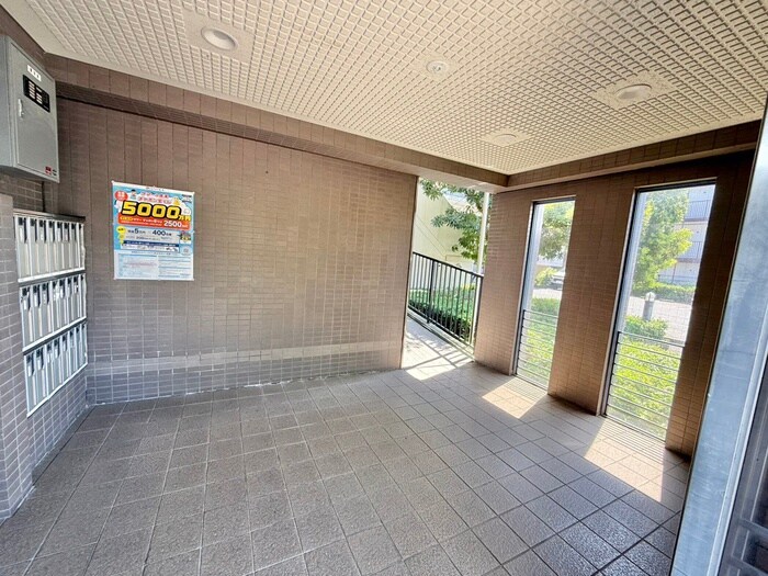 レジデンス碩の物件外観写真