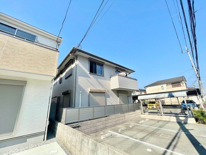 パールグランの物件外観写真