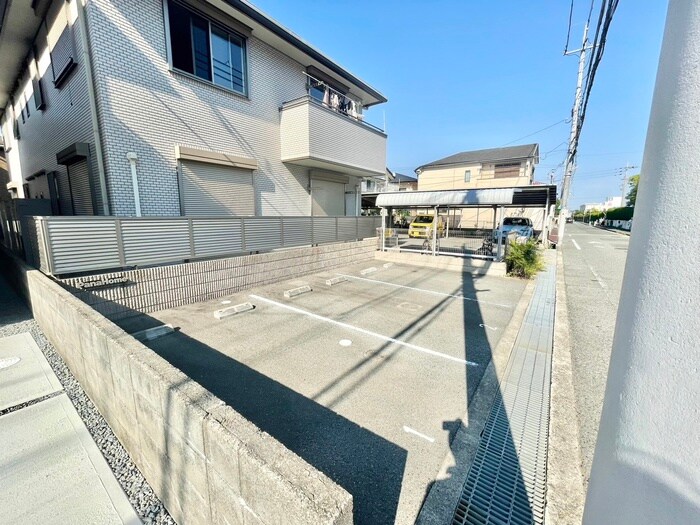 パールグランの物件外観写真