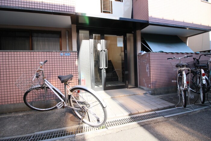 コスモハイツの物件外観写真