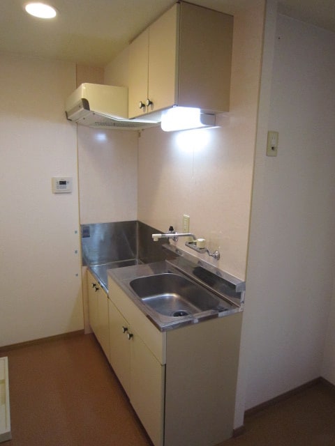 エレガンス西院の物件内観写真