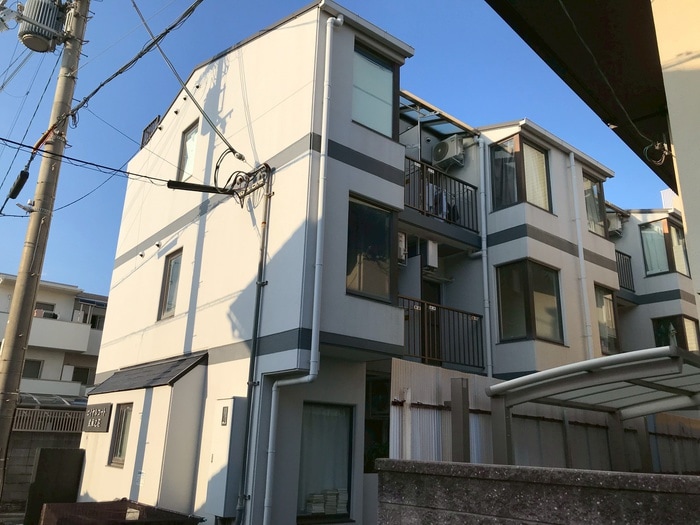 ロイヤルコート武庫之荘の物件外観写真