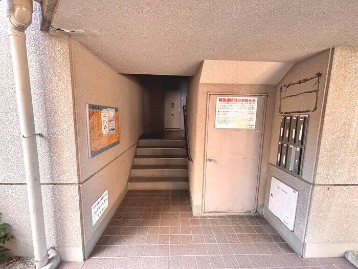 ラ・ヴェ－ル茨木の物件外観写真