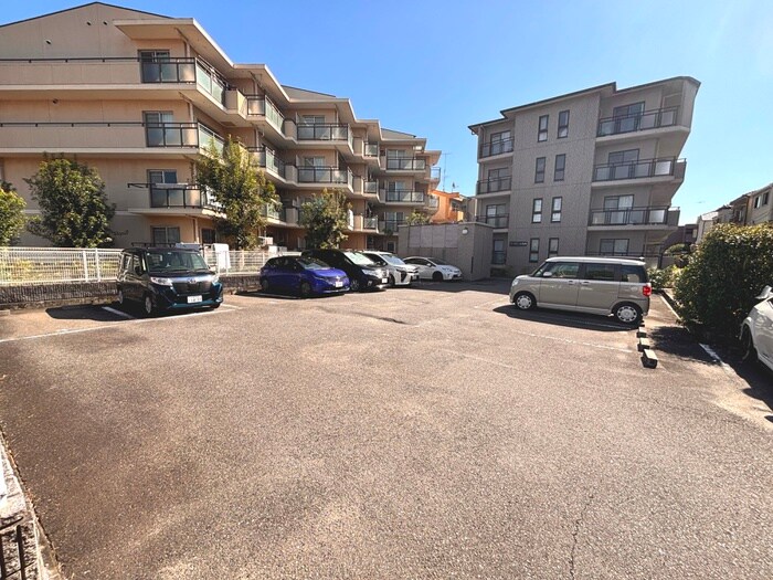 ラ・ヴェ－ル茨木の物件外観写真