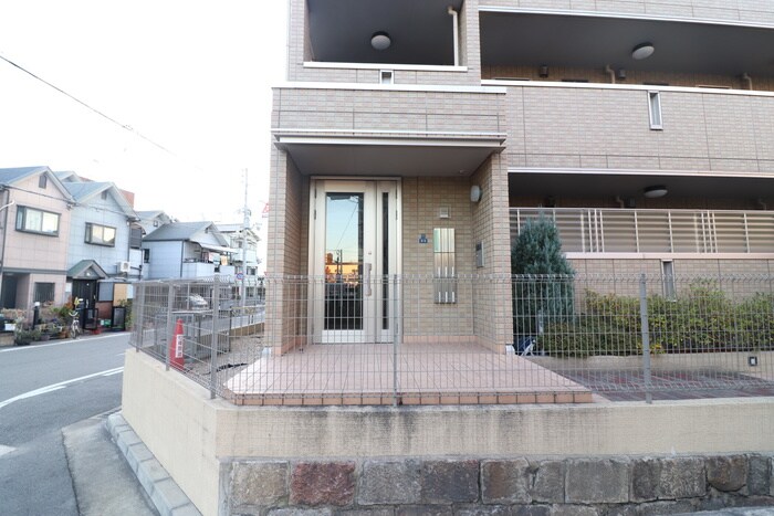 サニ－コ－トの物件外観写真