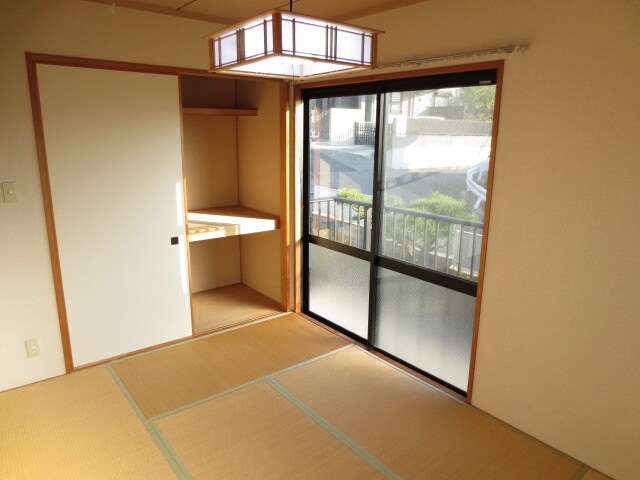 翠ケ丘メゾネットの物件内観写真