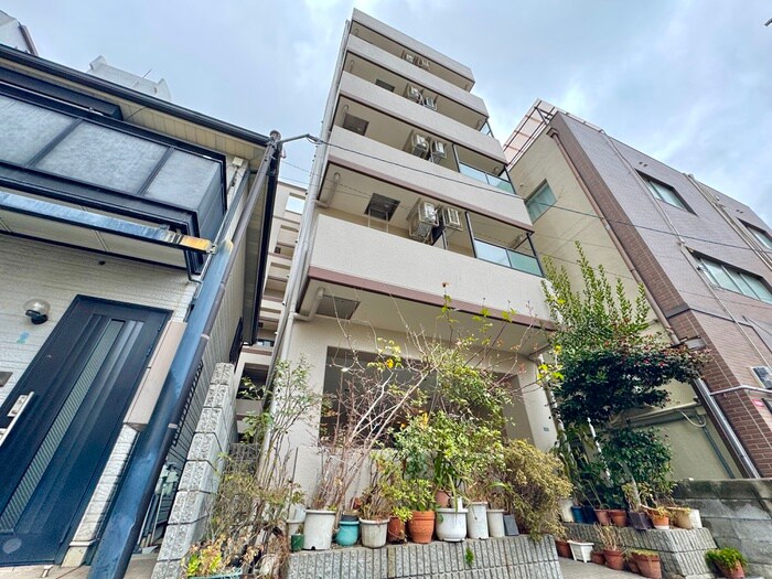 ラ・エソ－ルの物件外観写真